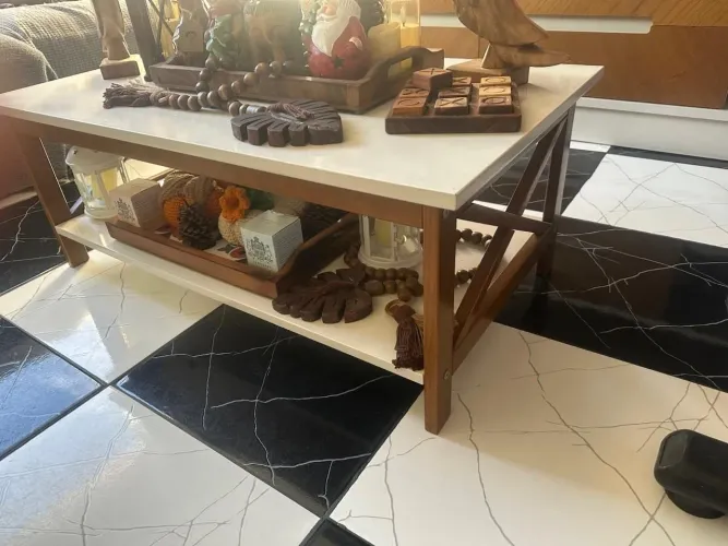 Mesinha de centro/ mesa de madeira