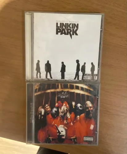 CDs Slipknot 1999 e Linkin Park Minutes do Midnight