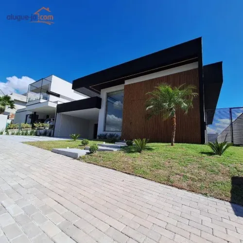 Casa para comprar no condomínio Residencial Monaco com 450m²