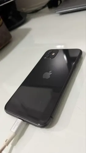 iPhone 11 em perfeito estado
