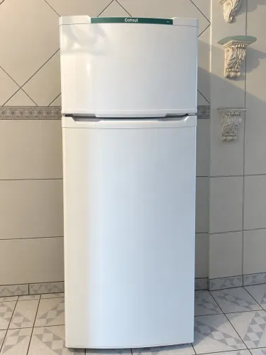 Geladeira Consul 334L