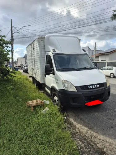 VENDE-SE IVECO .