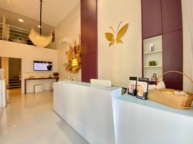 Sala comercial alto padrão equipada para clínica à venda no Centro Balneário Camboriú