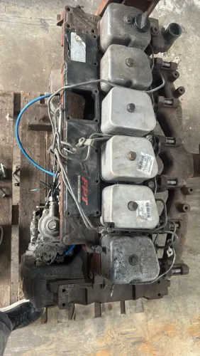 Motor fpt 6 cilindros cuminnss 