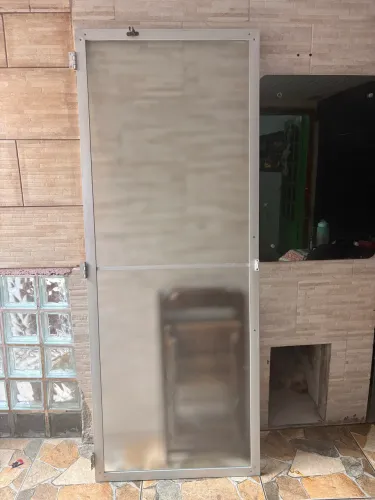 Porta de alumínio com vidro