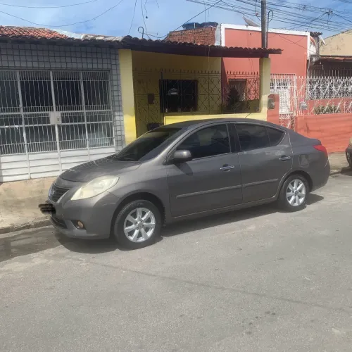 Nissan Versa SL 1.6 16V Flex Fuel 4P Mec. 2012