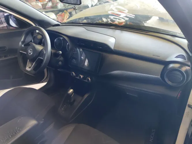 VENDO AIRBAG KICKS 2020