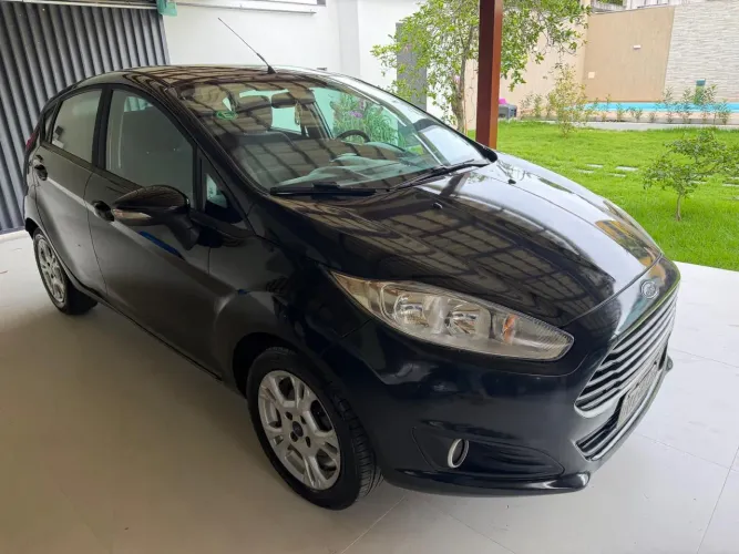 Ford Fiesta SE 1.6 8V Flex 5P 2014