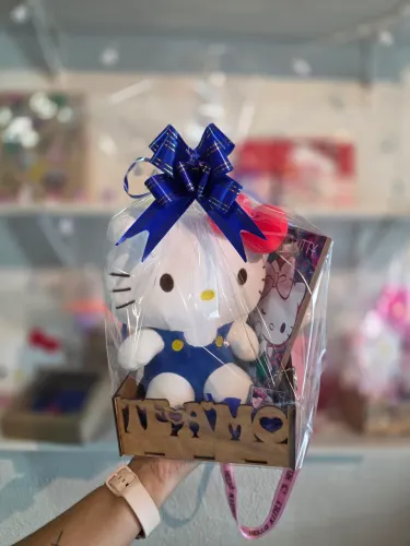 Hélio kitty cesta presente ? 