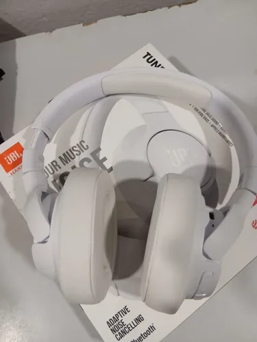 Fone JBL tune 770nc