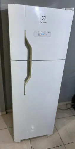 Geladeira Electrolux Frost Free - R$ 1.200