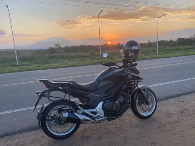 NC 750X MUITO POUCO RODADO