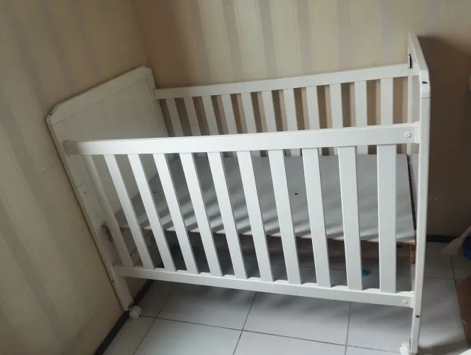 Berço americano vira mini cama