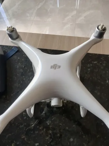 Drone DJI Phantom 4