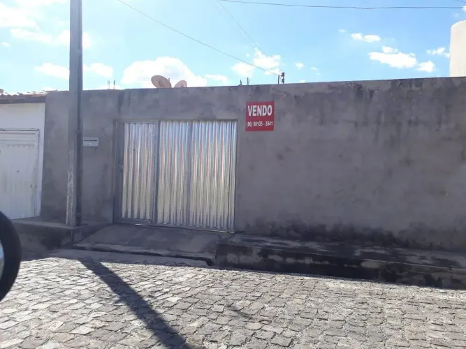 Vendo Casa no bairro Angelin - THE PI