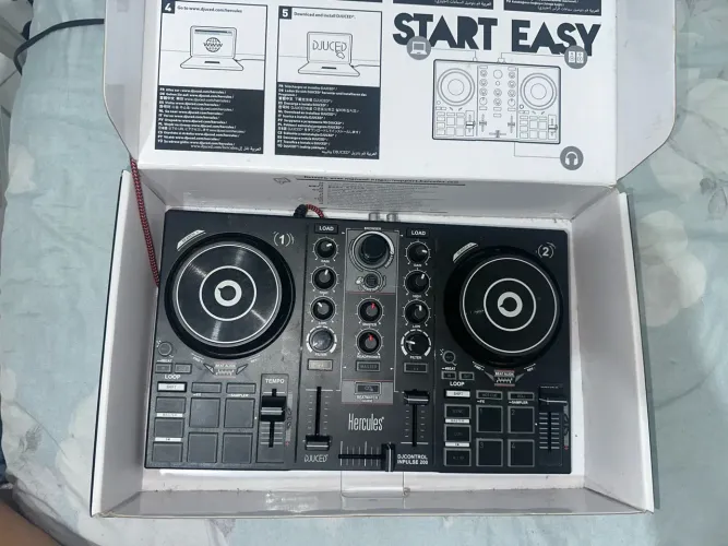 Vendo Controladora para djs iniciantes