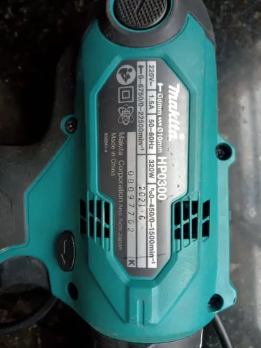 Furadeira e Parafusadeira Makita Reversível