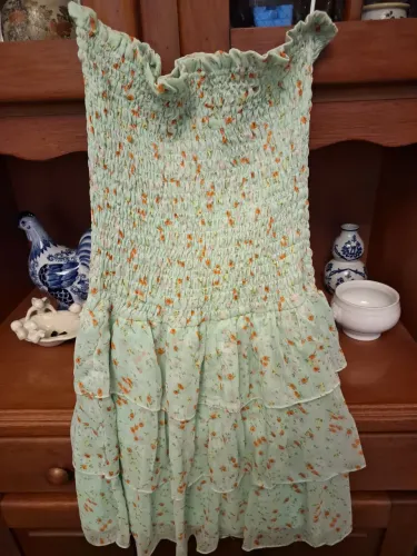 Vestido floral, tomara que caia, tamanho M, com elástico - Aquamar 