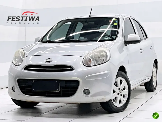 Nissan March S 1.6 16V Flexstart 5P 2013