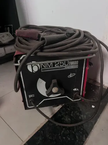 Vendo máquina de solda