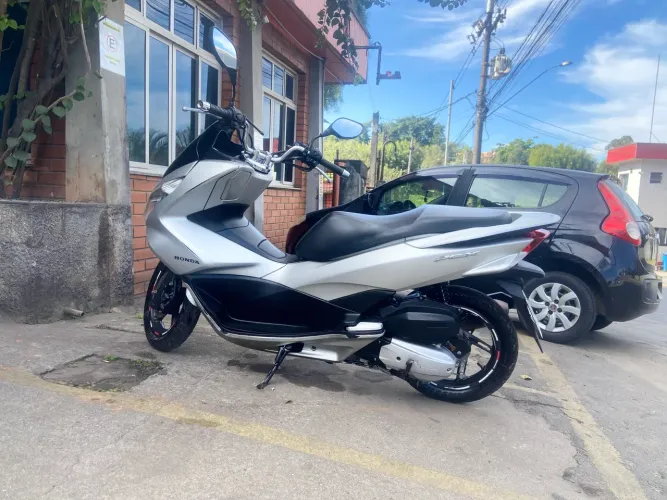 Pcx 2018 venda ou troca em moto do meu interesse 