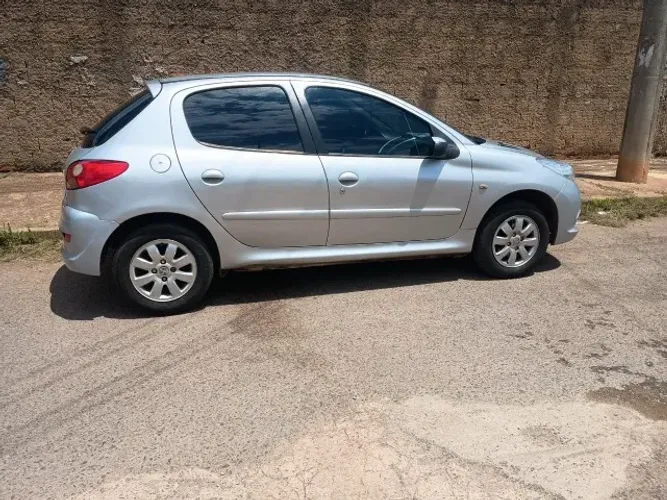 Peugeot 207 XR Sport 1.4 Flex 8V 5P 2011