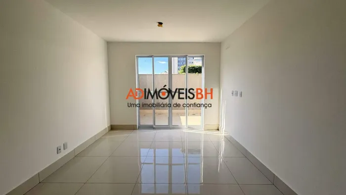 Apto Área Privativa à venda, 3 quartos, 1 suíte, 2 vagas, Vila Paris - Belo Horizonte/MG