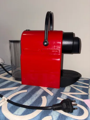 cafeteira Nespresso Inissia