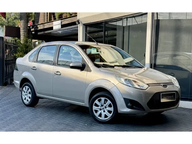 Ford Fiesta Sedan SE 1.6 16V Flex 4P 2012