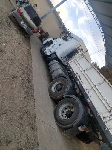Caminhao Mb Atron 1635