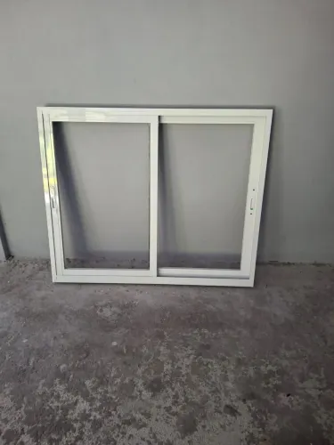 Janela suprema a pronta entrega nova 120x100 2 folhas com fecho concha sem vidro