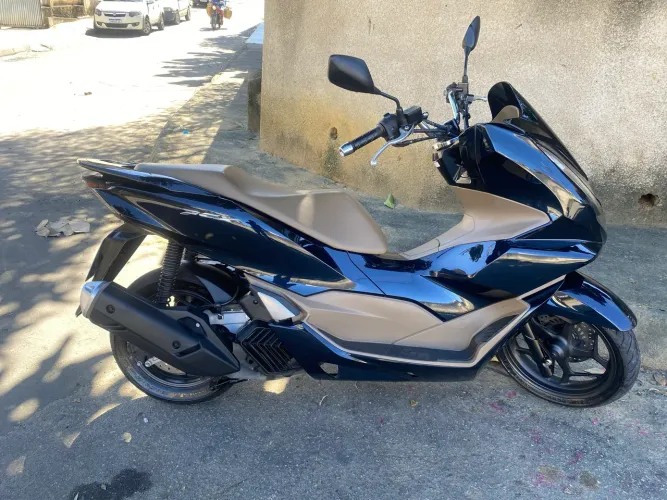 Vendo PCX único dono.