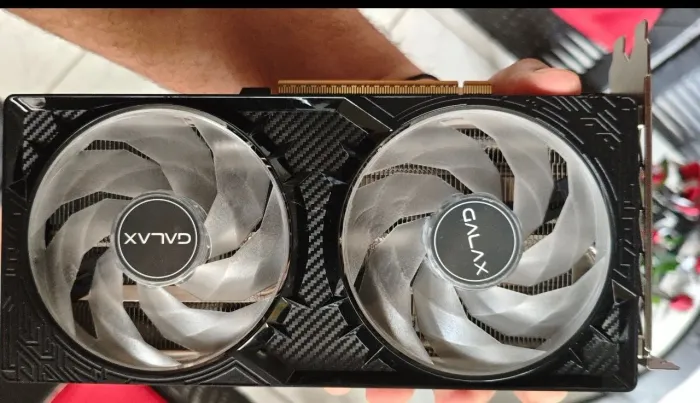 Rtx 5060 8gb na garantia e nova