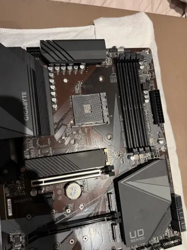 Placa mae x570ud