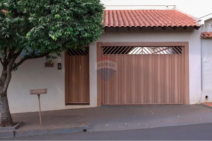 Casa espaçosa: São Joaquim da Barra, SP!