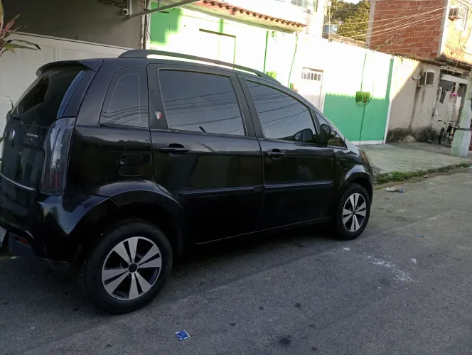 Fiat Idea Attractive 1.4 Fire Flex 8V 5P 2014