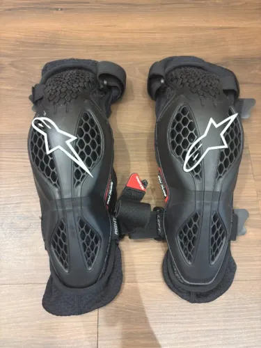 cotoveleira Alpinestars tamanho M