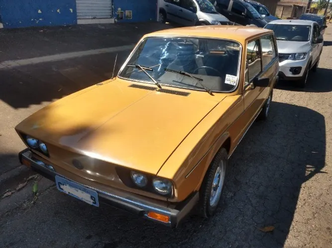 VW Variant II muito original, motor refeito agora, 2 carburadores, suspensão ok 1978/78