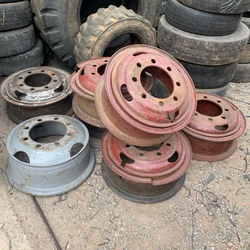 Rodas de ferro caminhão 8 furos Mercedes aro 20