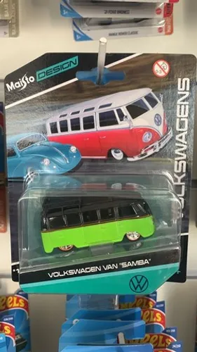 Kombi Maisto 1/64