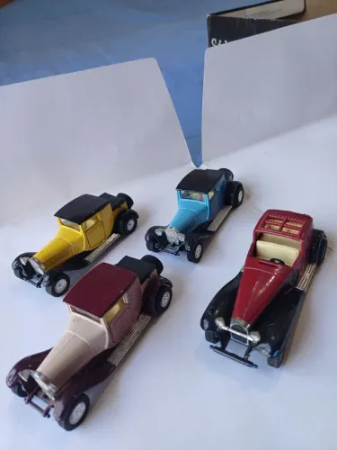 Miniaturas calhambeque 