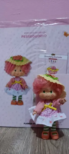 Boneca Pesseguinho coleção Moranguinho