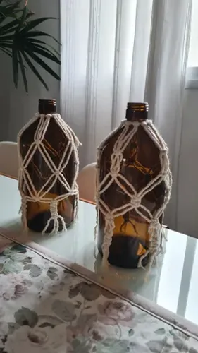 Vaso decorativo em macramê