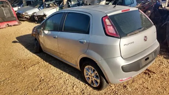 Sucata retirada peças Punto original 2013/14