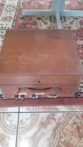 Vitrola Antiga Vintage - Peça de Coleção/Decoração