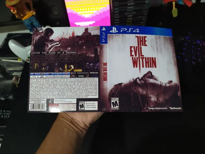 PS4 - 5 Encartes Impressos a escolha