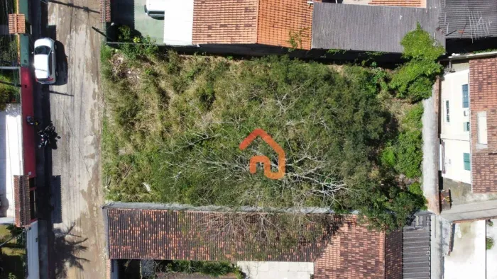 Terreno à venda, 225 m² por R$ 300.000,00 - Itaipu - Niterói/RJ