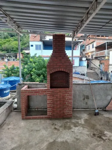 Churrasqueira e bancada