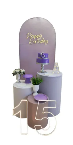 Decoração de festa Pegue e Monte 
