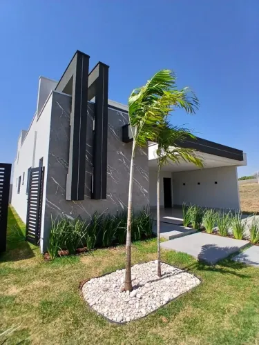 Vende-se belíssima casa no Condomínio Brisas horizontal em Cuiabá MT